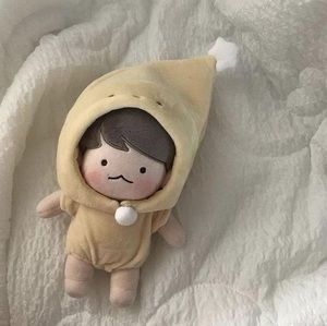 Meet your Posher, Phoebe